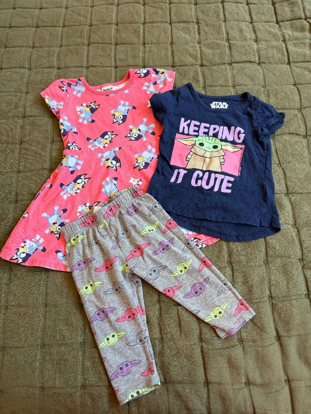 4T girls’ USED character clothes bundle: Bluey dress & Star Wars outfit set